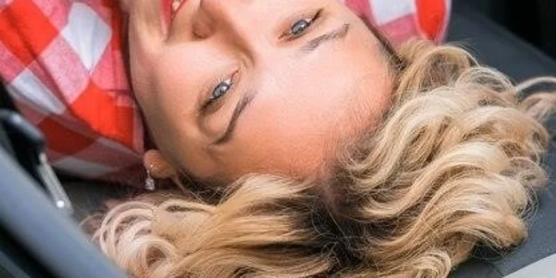 Стрижки на тонкие редкие волосы для женщин 60: добавьте объем и стиль своим волосам