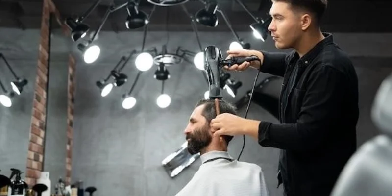 Стрижка на короткие волосы для женщин 35 лет: обновите свой образ смело и стильно