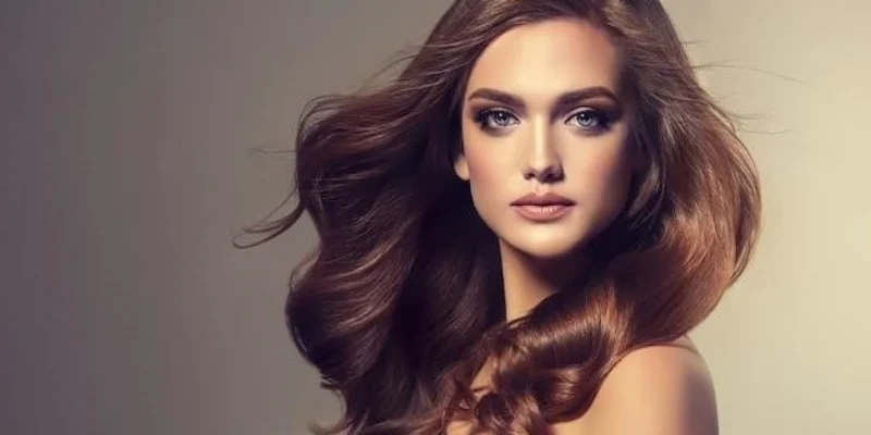 Стильные стрижки на средние волосы для тонких волос: создайте объем и текстуру