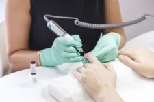 Курсы аппаратного маникюра и педикюра в онлайн